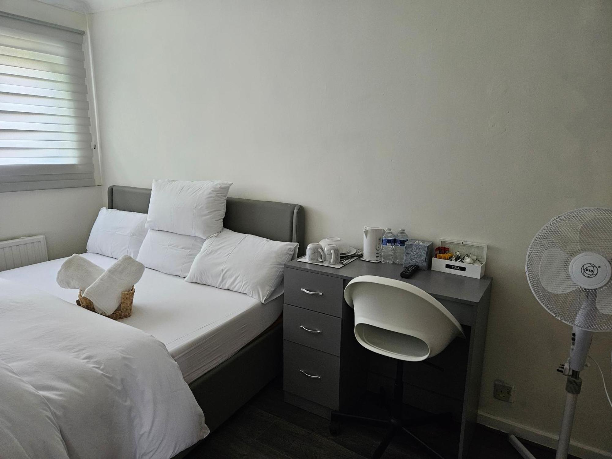 Jays-Rooms Pitsea 외부 사진