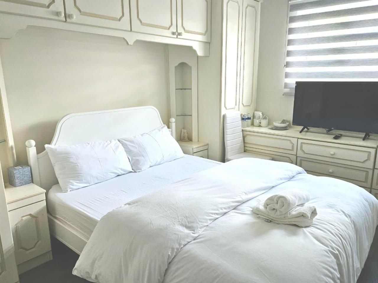 Jays-Rooms Pitsea 외부 사진